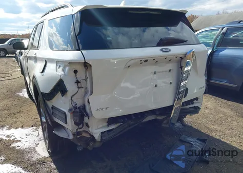 2022 Ford Explorer Xlt z USA, uszkodzony, nr VIN 1FMSK8DH4NGC08460